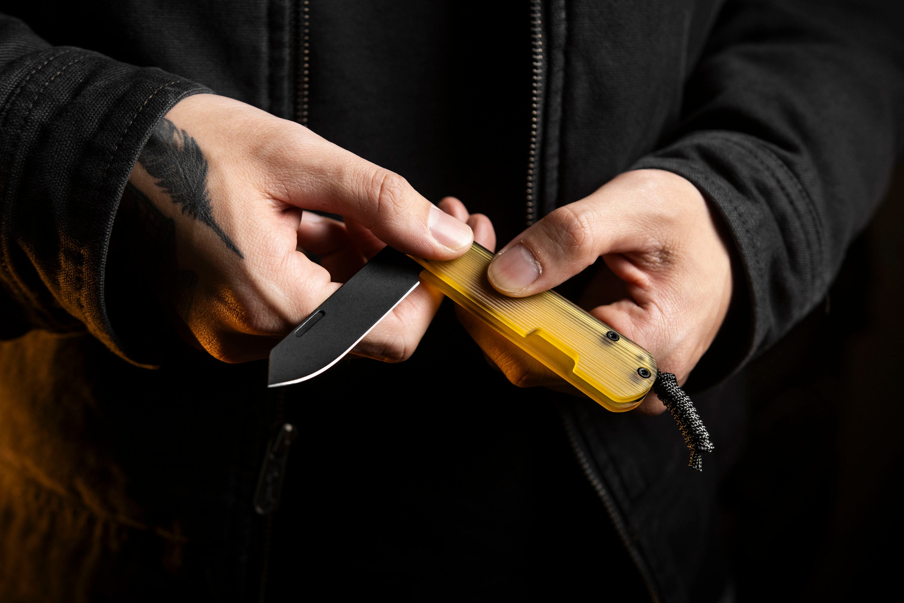 Slippy Sendy Pocket Knife - Ultem - Black Coated Nitro V