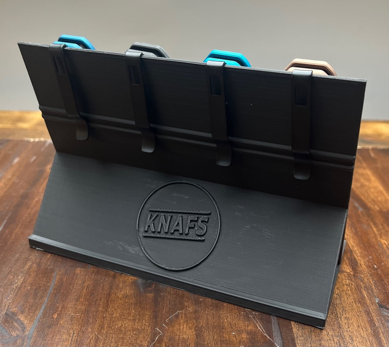 Knife Display Stand - 3D Print Download