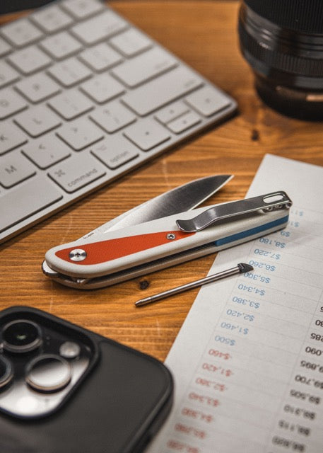 Doodler Pocket Knife - White G10 Scales - Red Inlays - S35VN